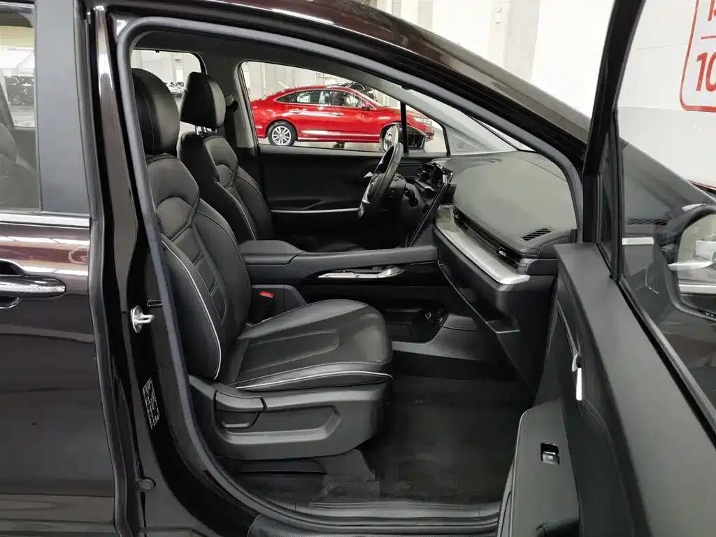 Kusto 2021 270TGDi Premium Edition LUX — миниатюра 23