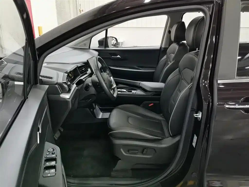 Kusto 2021 270TGDi Premium Edition LUX — миниатюра 10