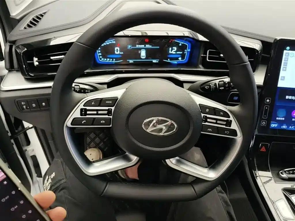 Kusto 2024 270TGDi LUX Premium Edition — миниатюра 11