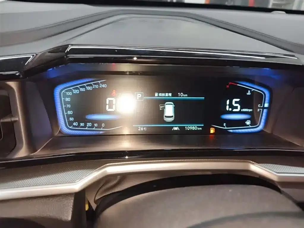 Kusto 2024 270TGDi LUX Premium Edition — миниатюра 12