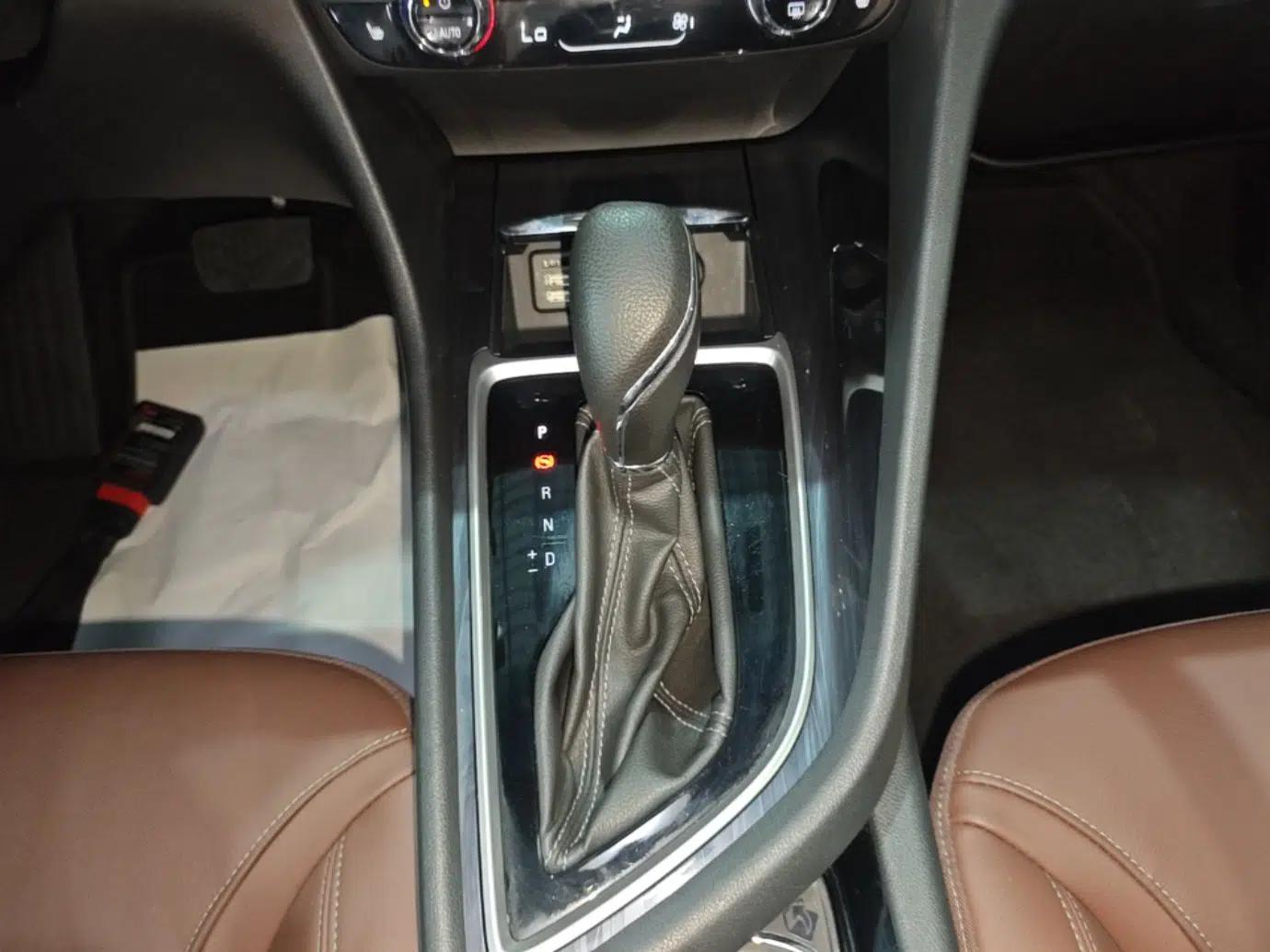 Buick GL6 2019 18T 6-Seater Connected Luxury Version China VI Standard — миниатюра 17