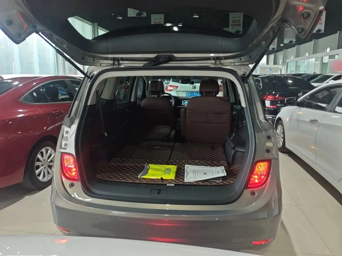 Buick GL6 2019 18T 6-Seater Connected Luxury Version China VI Standard — миниатюра 22