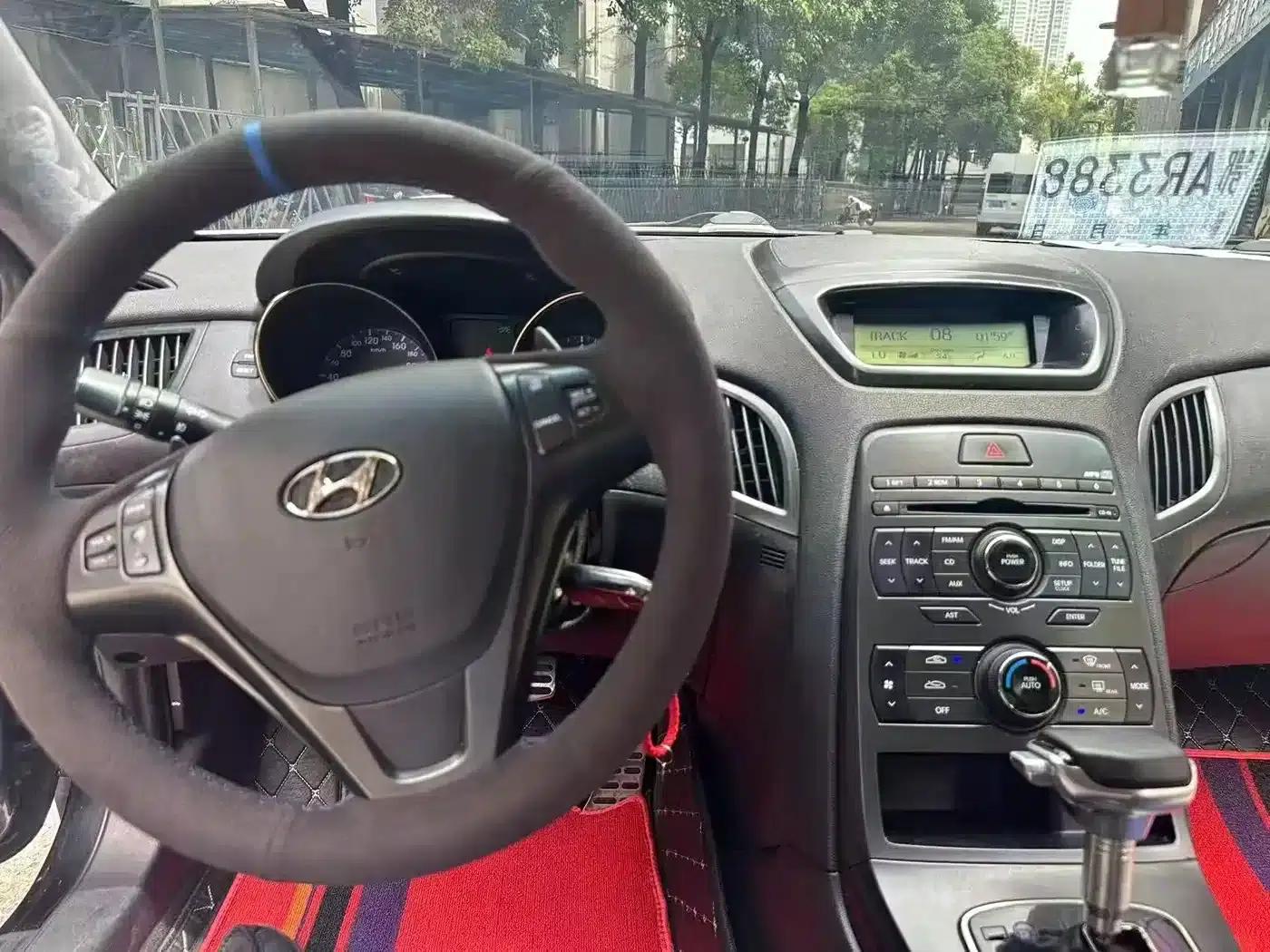 Genesis Coupe 2009 2.0T Automatic Elegant Edition — миниатюра 5