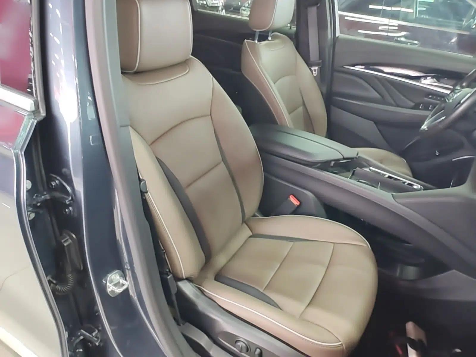 Buick Enclave 2020 28T Four-Wheel Drive Luxury Flagship Edition — миниатюра 23