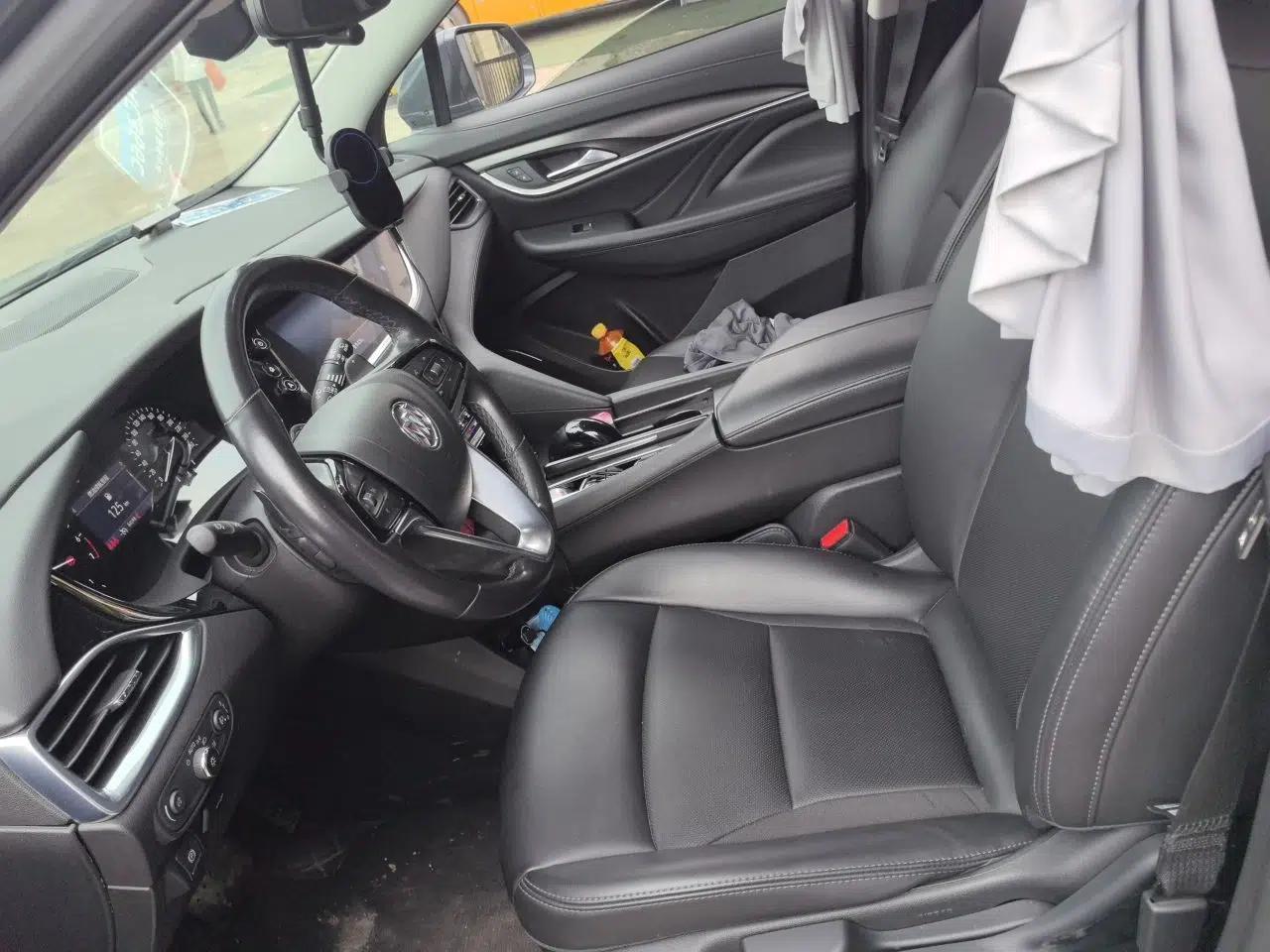 Buick Enclave 2022 652T Two-Wheel-Drive Prestige 7-Seater — миниатюра 16