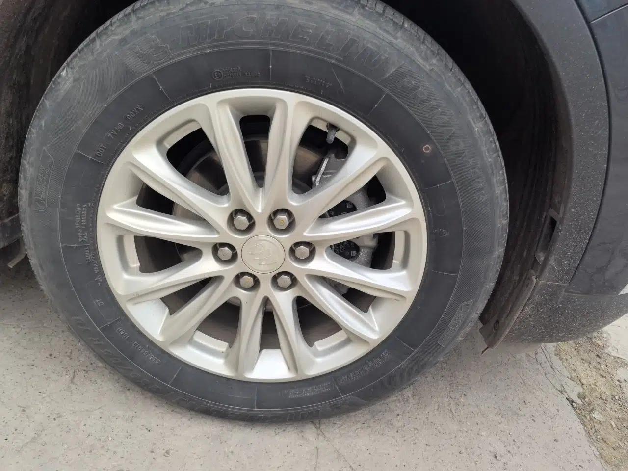 Buick Enclave 2022 652T Two-Wheel-Drive Prestige 7-Seater — миниатюра 8