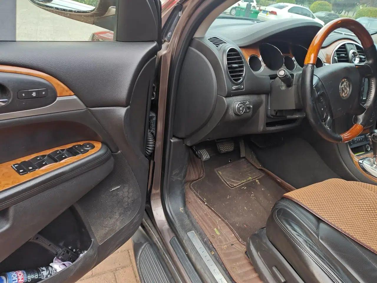 Buick Enclave 2010 3.6L Elite Edition — миниатюра 17