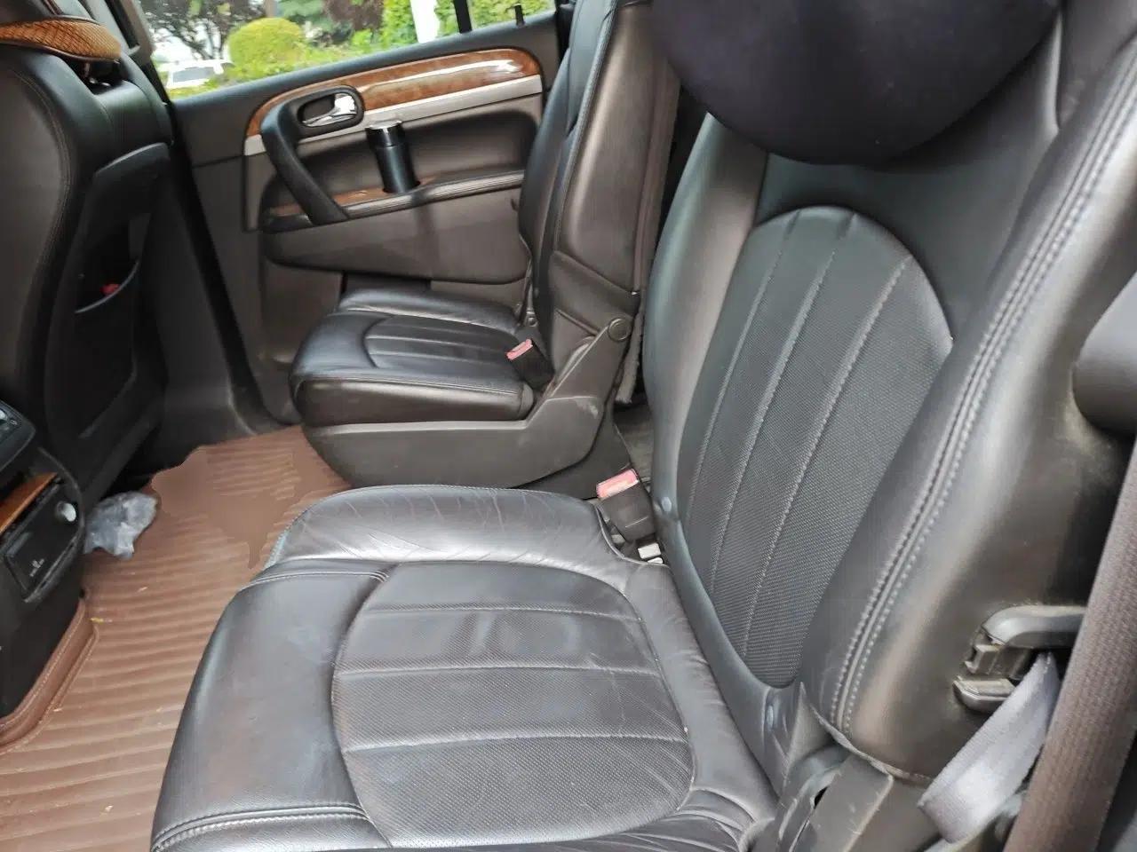 Buick Enclave 2010 3.6L Elite Edition — миниатюра 18