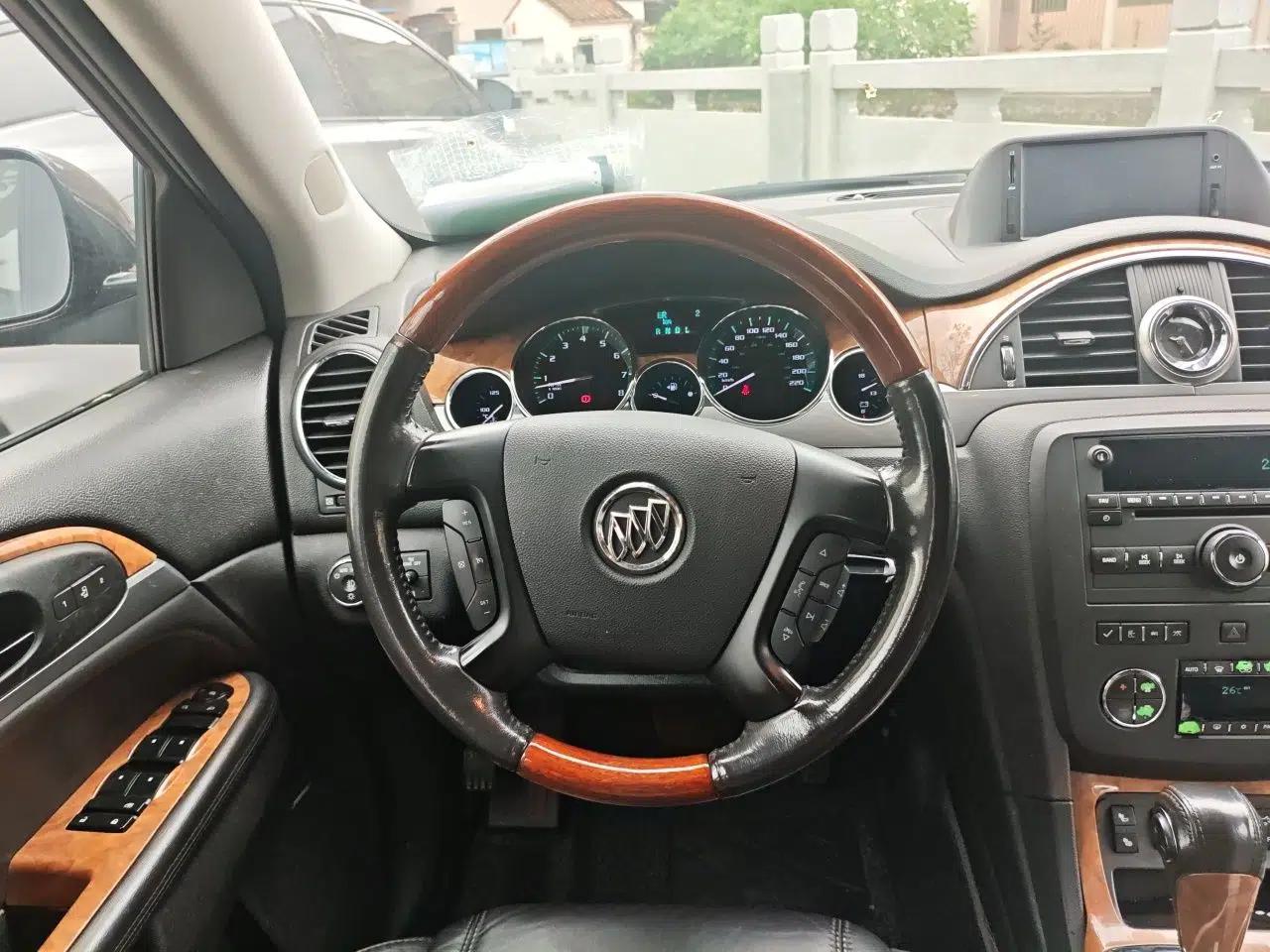 Buick Enclave 2013 3.6L Two-Wheel-Drive Elegance Edition — миниатюра 11