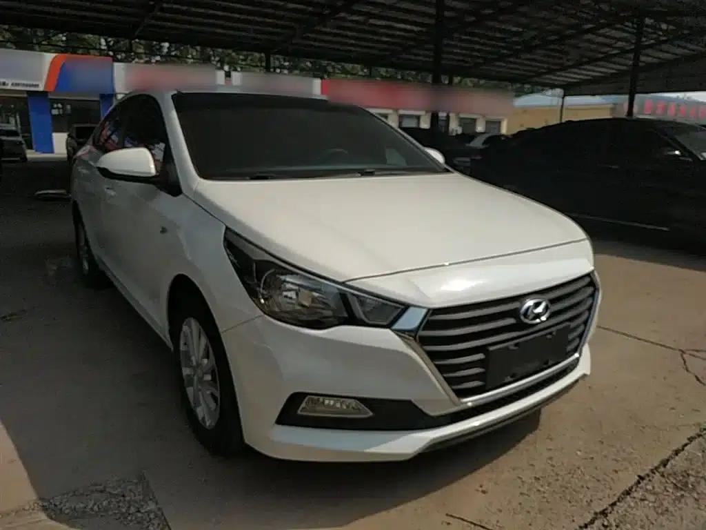 2016 Hyundai Verna 1.4L Automatic GLS (Cool Edition) — миниатюра 4
