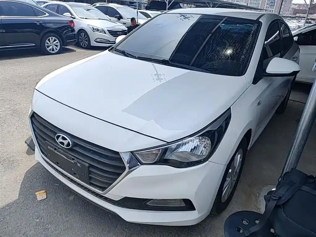 2016 Hyundai Verna 1.4L Manual GLS Cool Edition — миниатюра 2