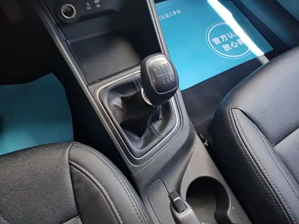 2016 Hyundai Verna 1.4L Manual GLS Cool Edition — миниатюра 14