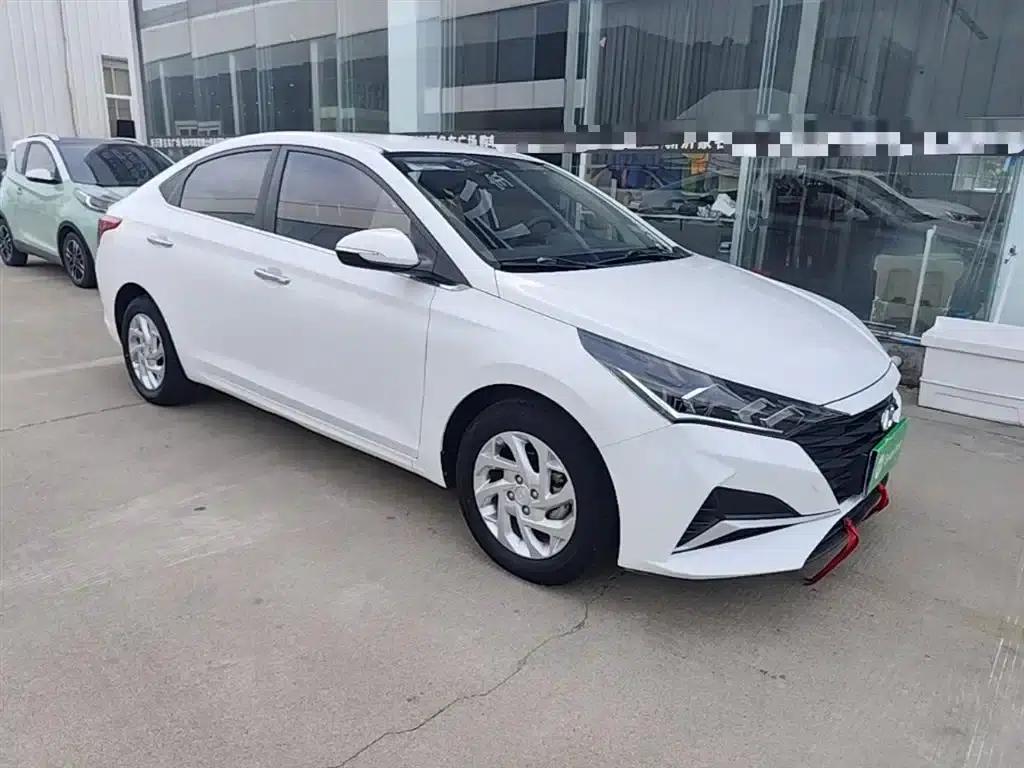 2020 Hyundai Verna 1.4L Manual GLS Cool Edition — миниатюра 4