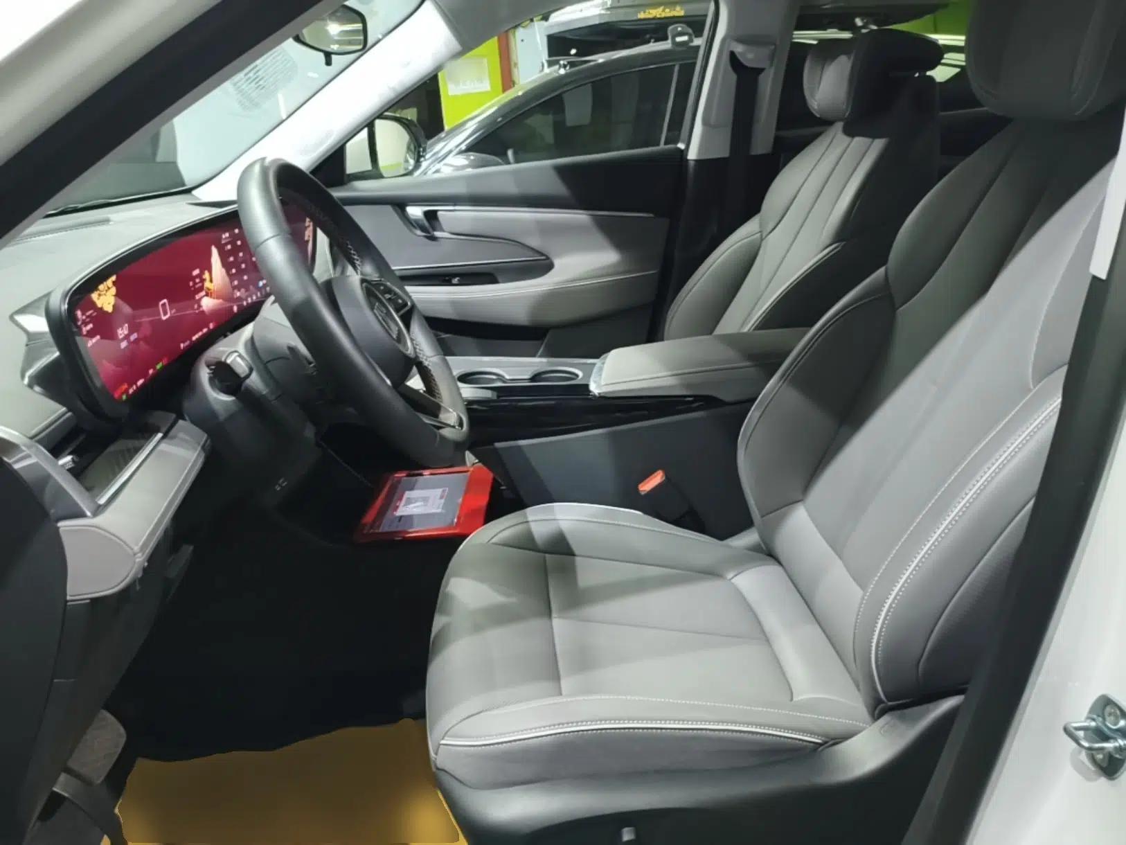 Buick E5 2025 Model 620KM Prestige Edition — миниатюра 17