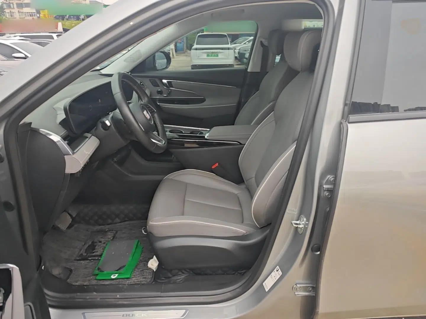 Buick E5 2023 Zhenxiang Standard Range Edition — миниатюра 17
