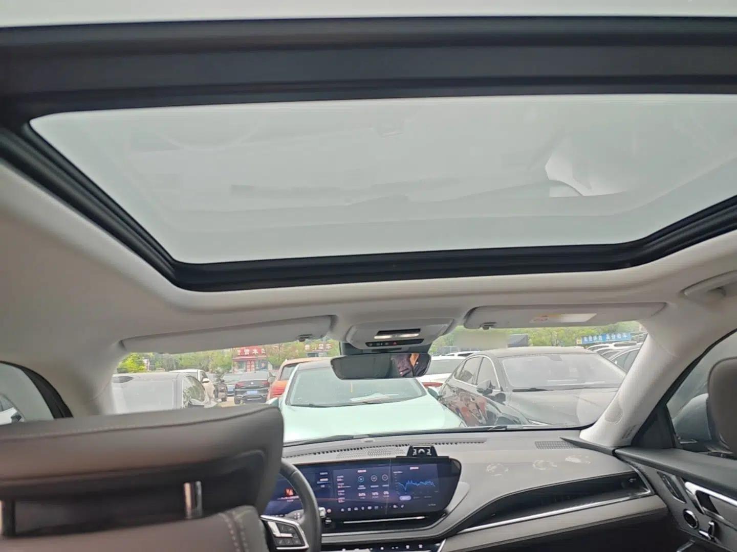 Buick E5 2023 Zhenxiang Standard Range Edition — миниатюра 20