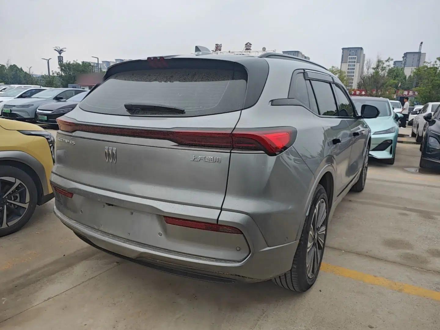 Buick E5 2023 Zhenxiang Standard Range Edition — миниатюра 4