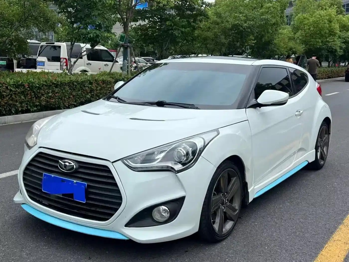 Veloster 2012 1.6T Automatic Luxury Edition — миниатюра 1