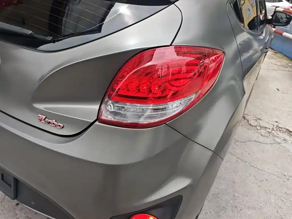 2015 Veloster 1.6T Automatic Luxury Edition — миниатюра 8