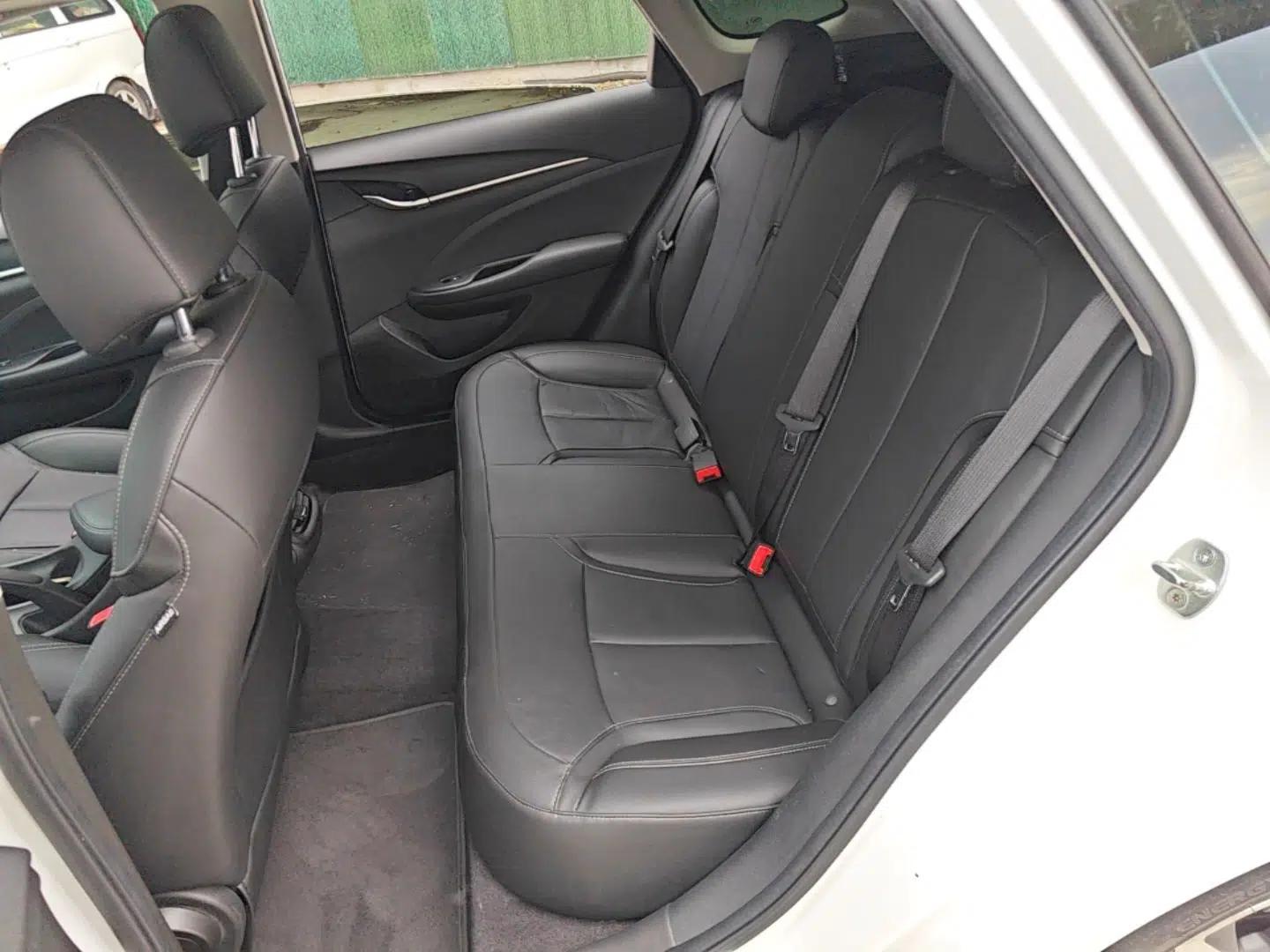 Buick Excelle GX 2018 18T Automatic Elite Model — миниатюра 19