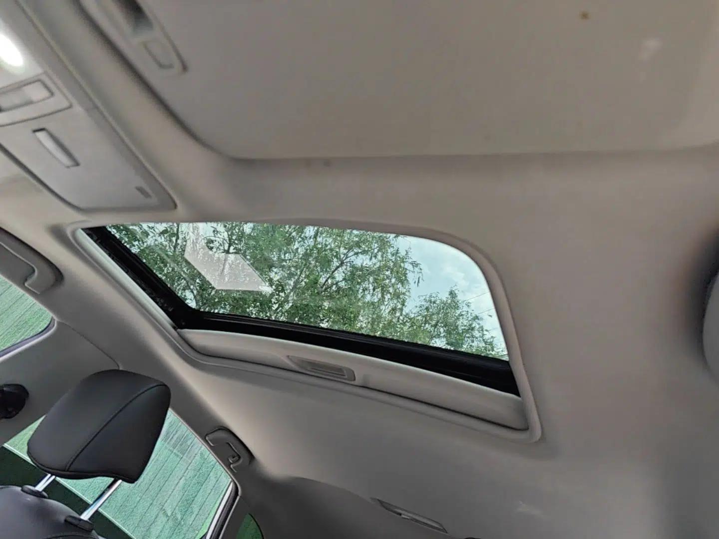 Buick Excelle GX 2018 18T Automatic Elite Model — миниатюра 20