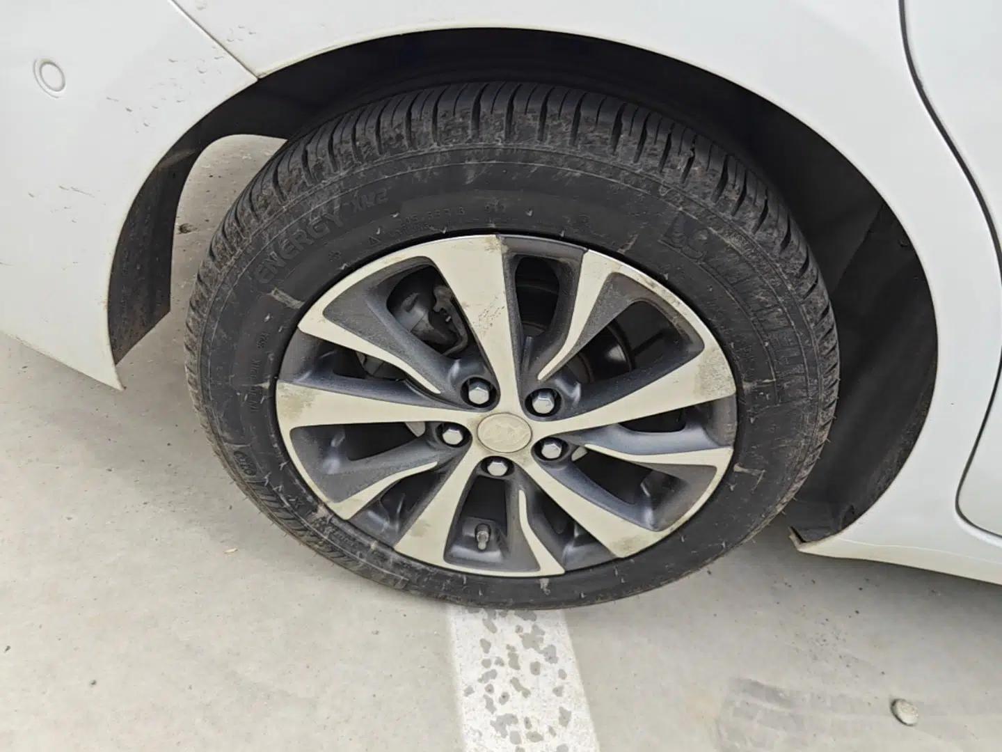 Buick Excelle GX 2018 18T Automatic Elite Model — миниатюра 10