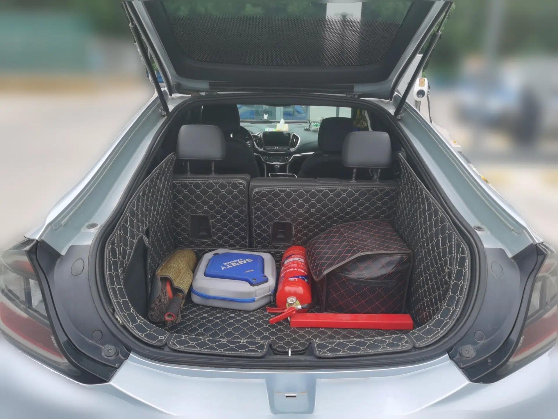 Buick VELITE 5 2017 Urban Extended-Range Model — миниатюра 20