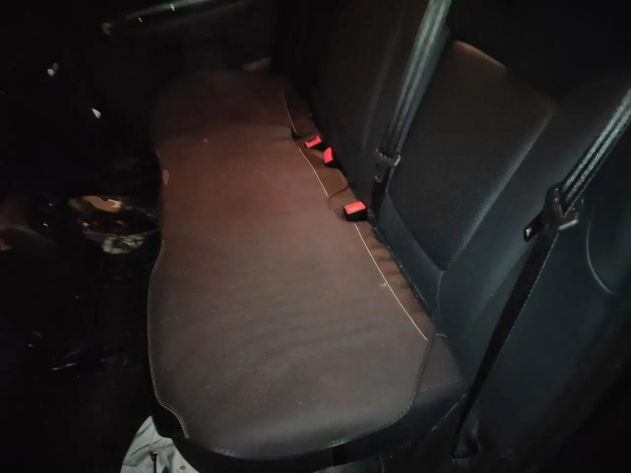 Peugeot 3008 2015 2.0L Manual Classic Edition — миниатюра 18