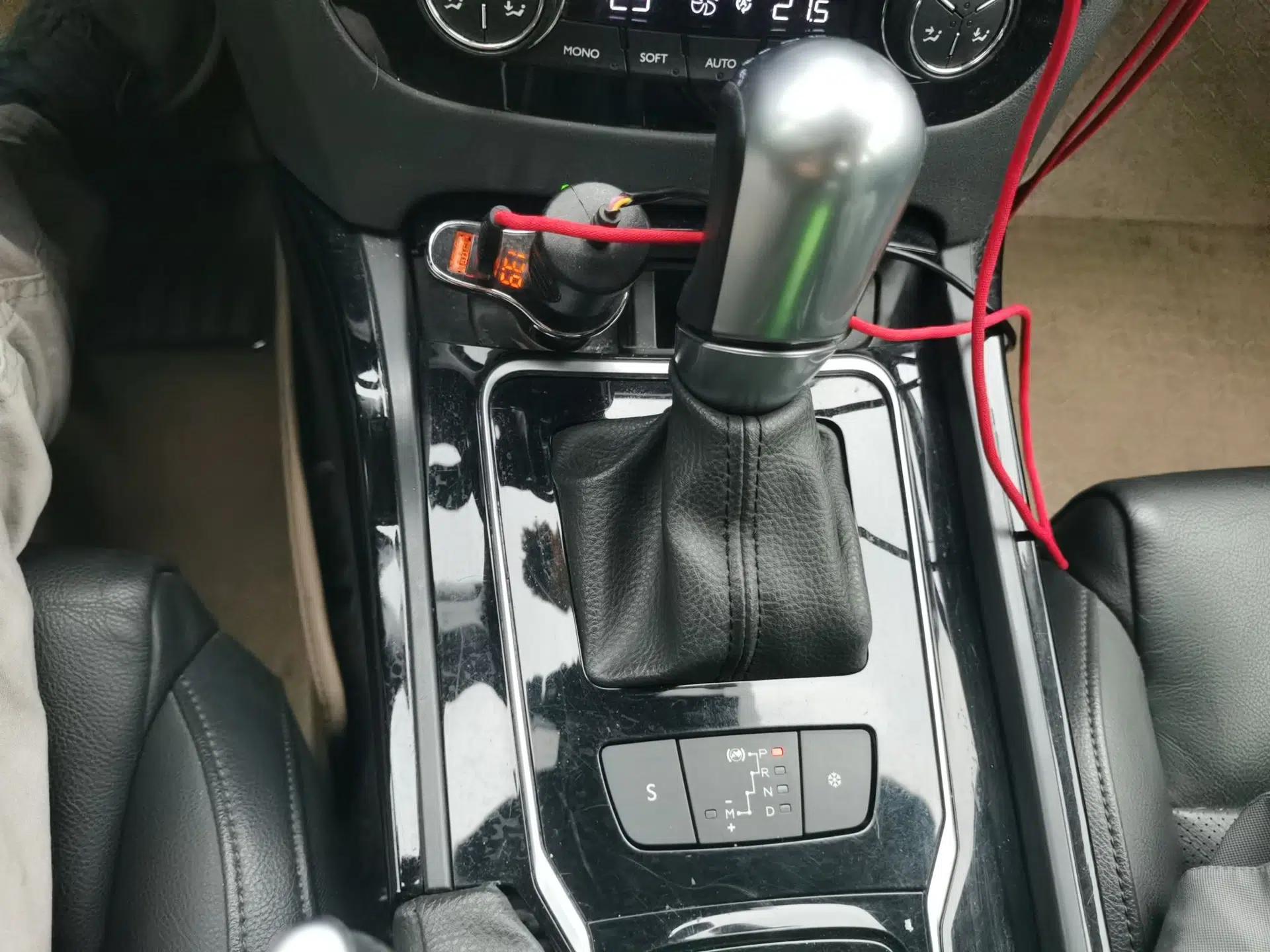 Peugeot 508 2012 2.0L Automatic Smart Enjoyment Version — миниатюра 15