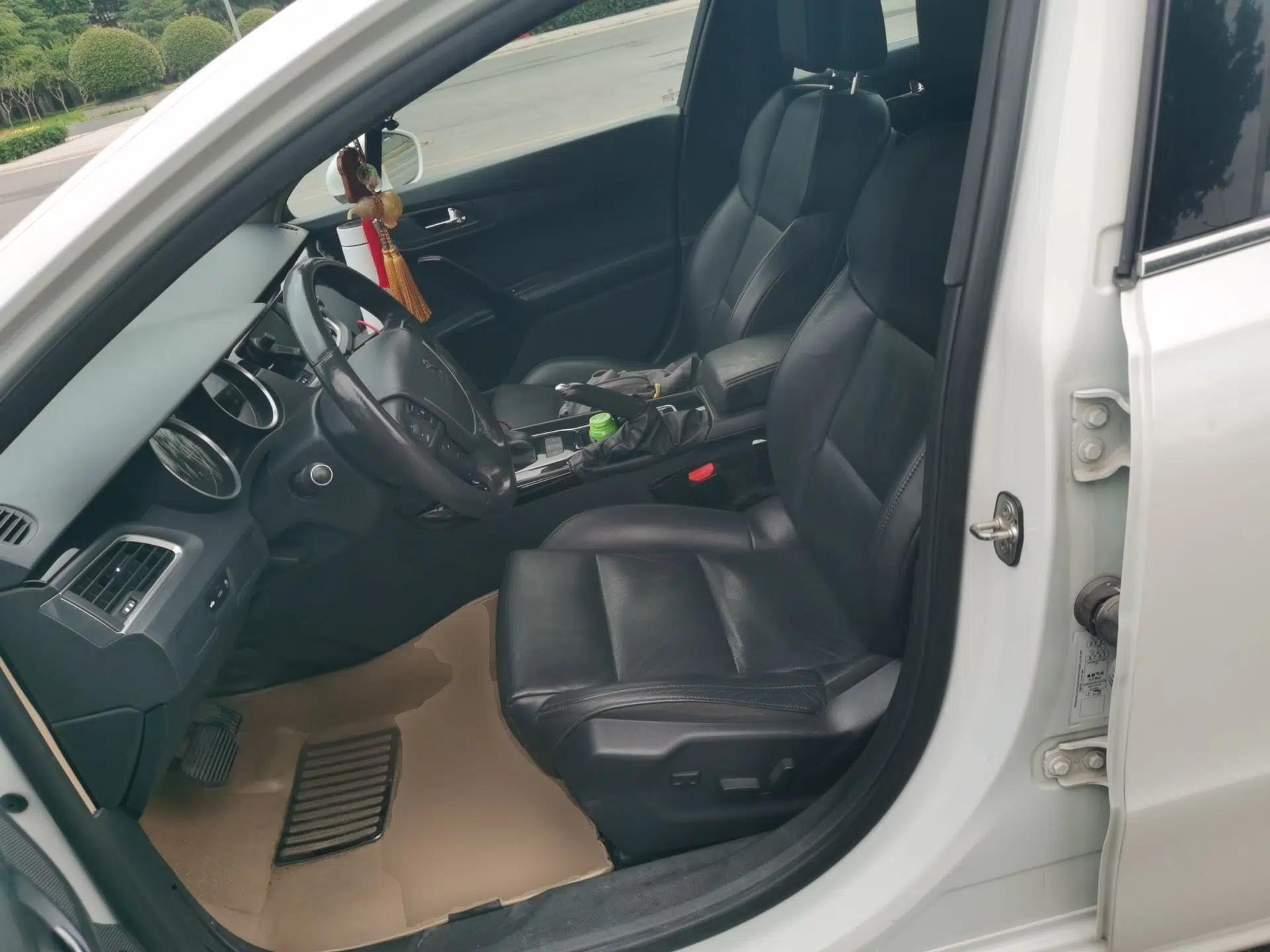 Peugeot 508 2012 2.0L Automatic Smart Enjoyment Version — миниатюра 16