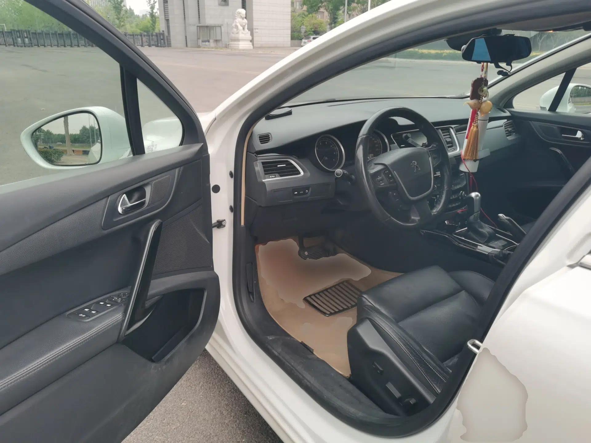 Peugeot 508 2012 2.0L Automatic Smart Enjoyment Version — миниатюра 17