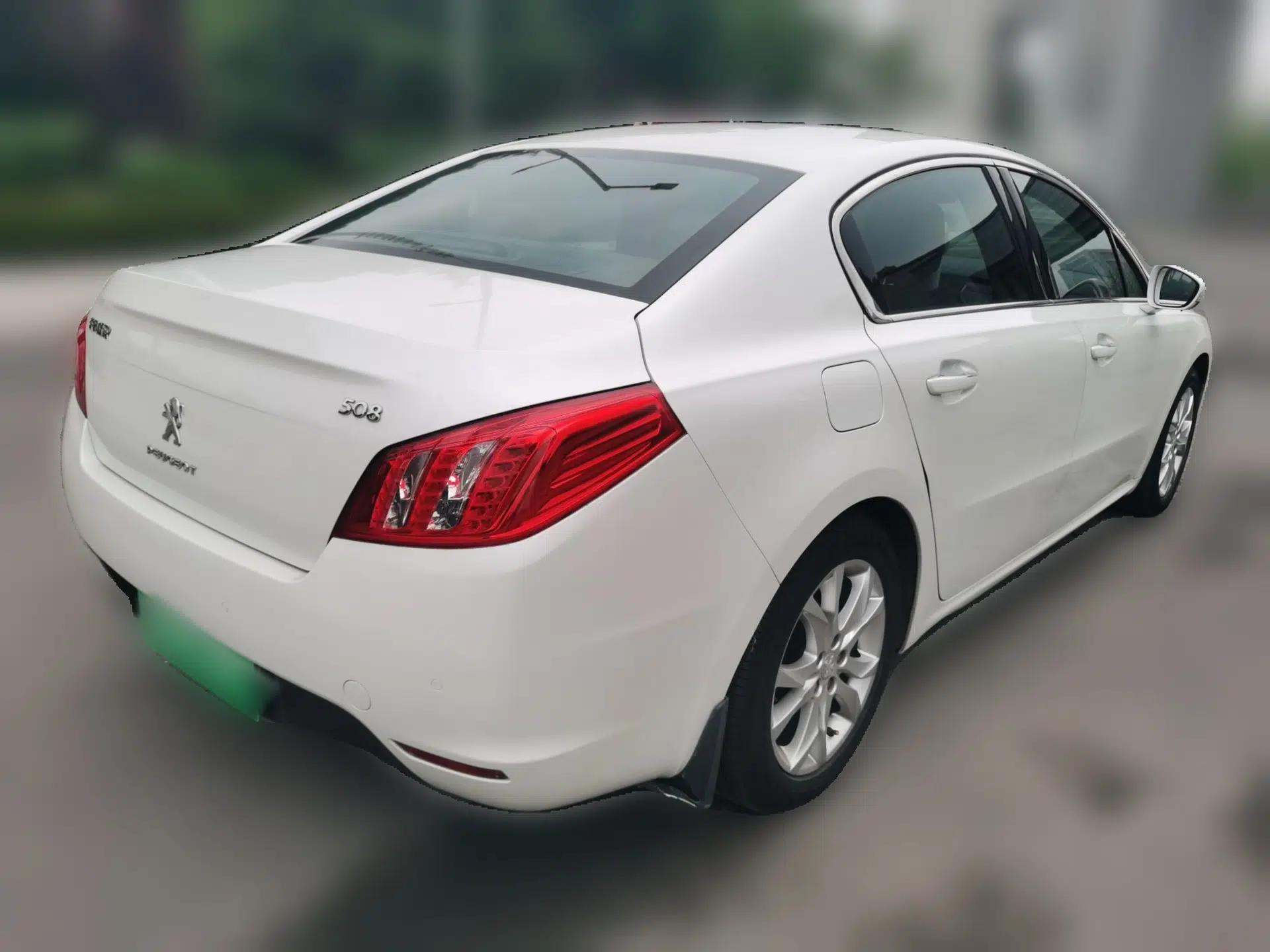 Peugeot 508 2012 2.0L Automatic Smart Enjoyment Version — миниатюра 6