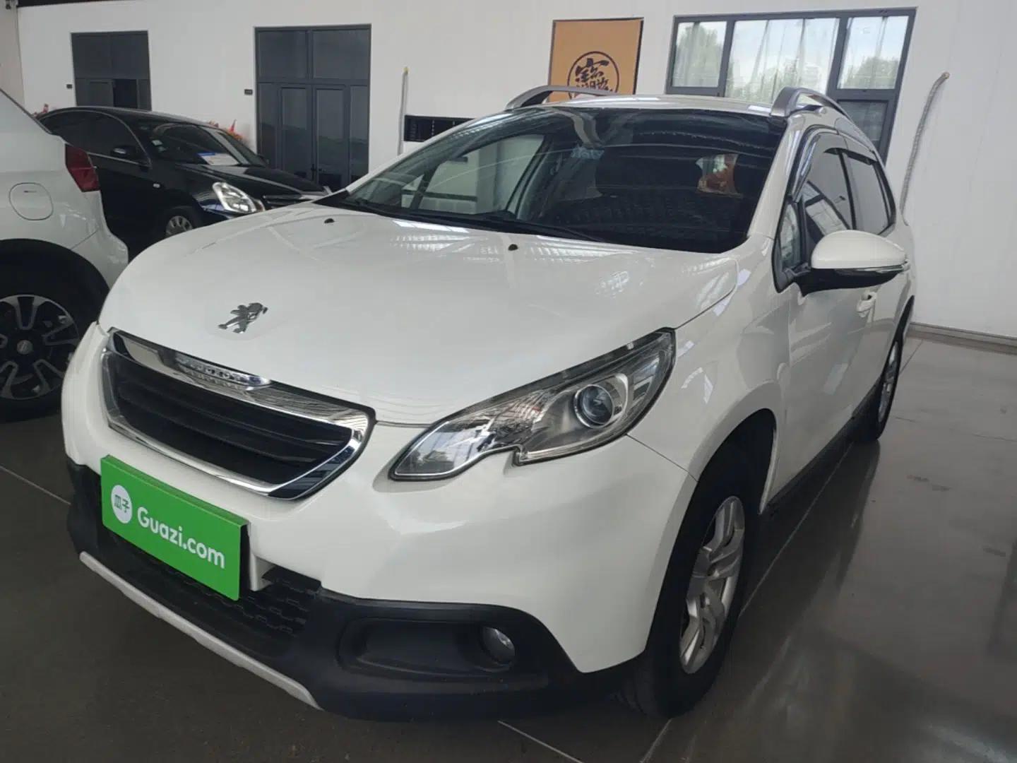 Peugeot 2008 2014 1.6L Automatic Trend Edition — миниатюра 1