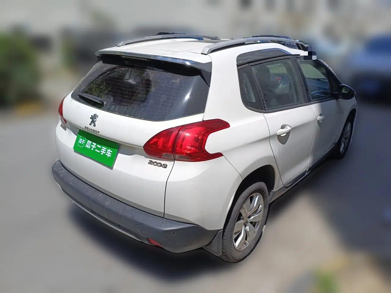 Peugeot 2008 2014 1.6L Automatic Fashion Edition — миниатюра 6