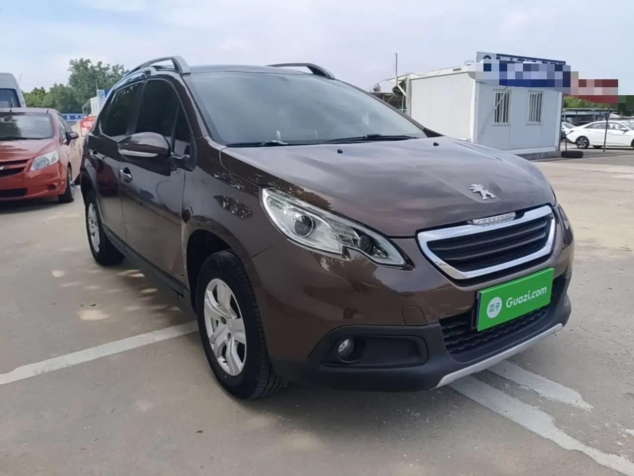 Peugeot 2008 2015 1.6L Automatic Playcool Edition — миниатюра 3