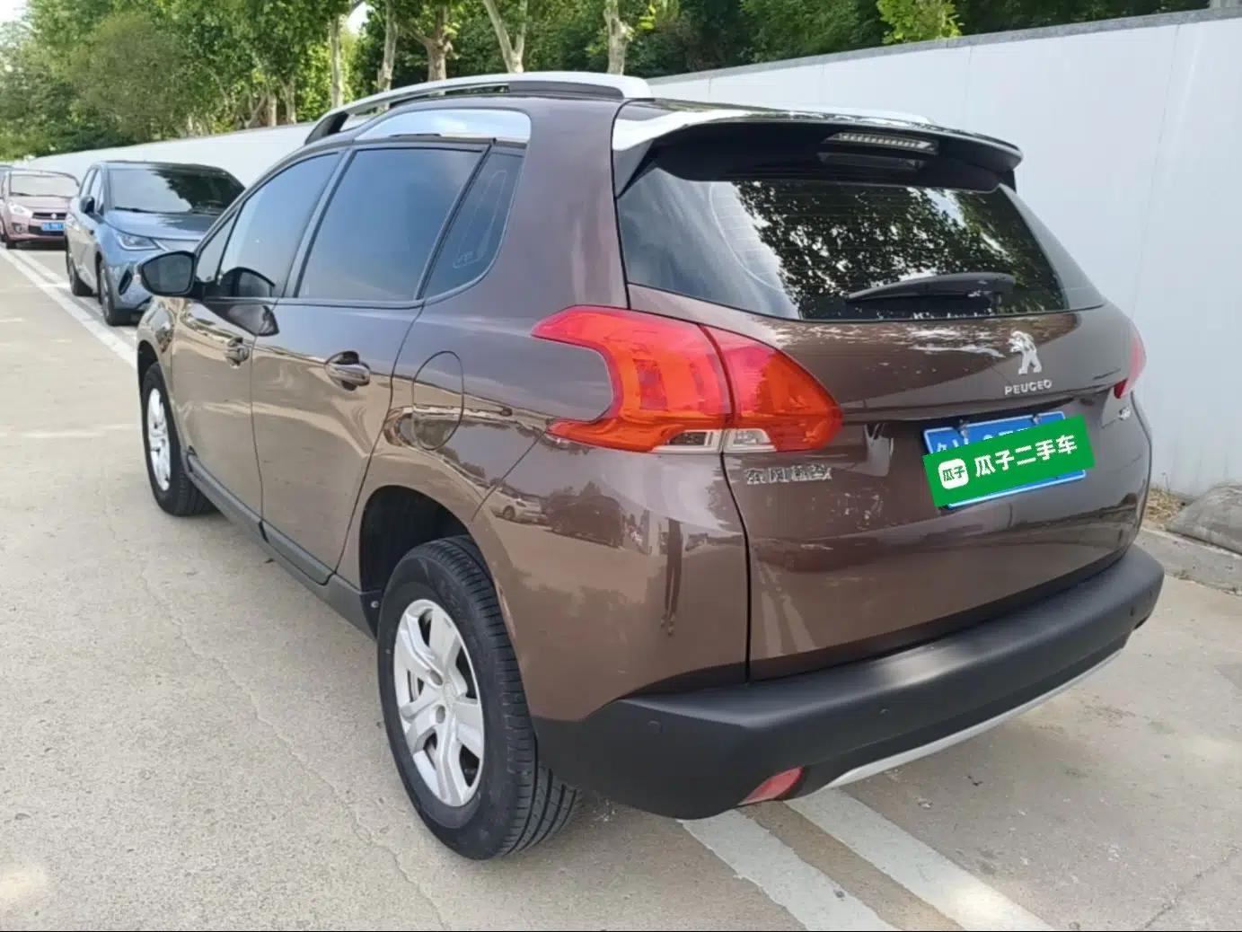 Peugeot 2008 2015 1.6L Automatic Playcool Edition — миниатюра 4