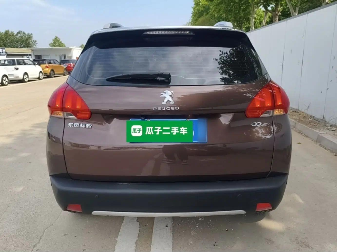 Peugeot 2008 2015 1.6L Automatic Playcool Edition — миниатюра 5