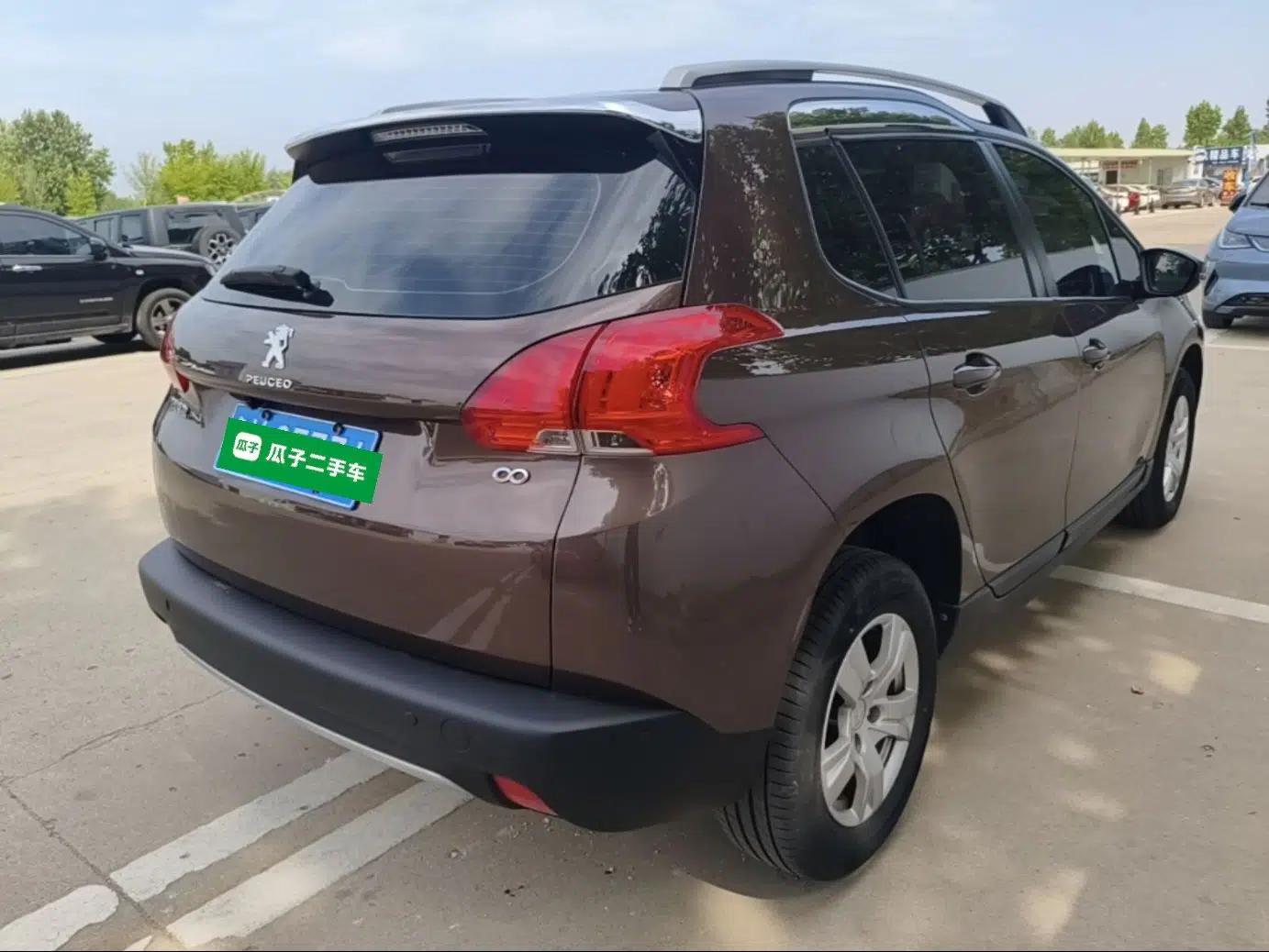Peugeot 2008 2015 1.6L Automatic Playcool Edition — миниатюра 6