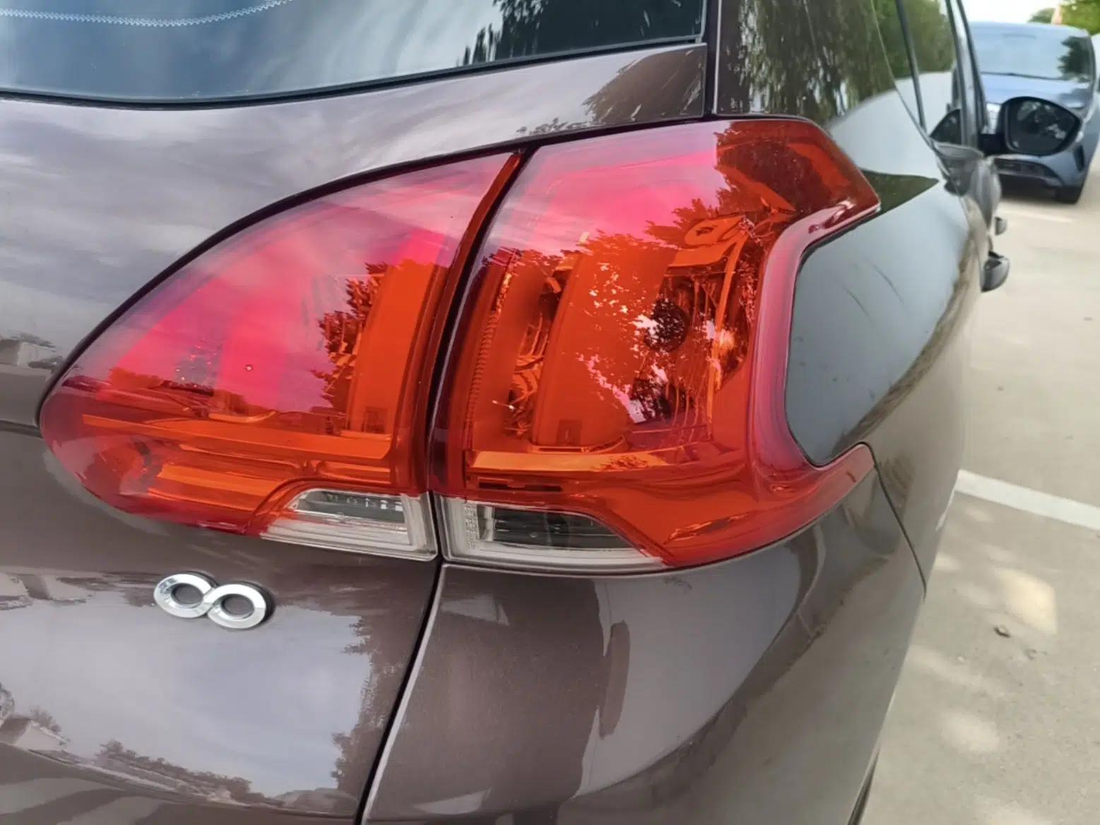 Peugeot 2008 2015 1.6L Automatic Playcool Edition — миниатюра 7