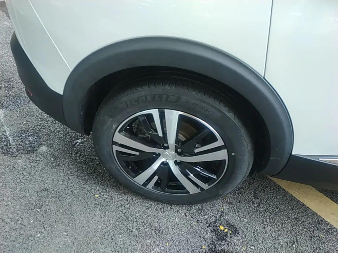 Peugeot 5008 2021 360THP 5-Seater Strength Edition — миниатюра 10