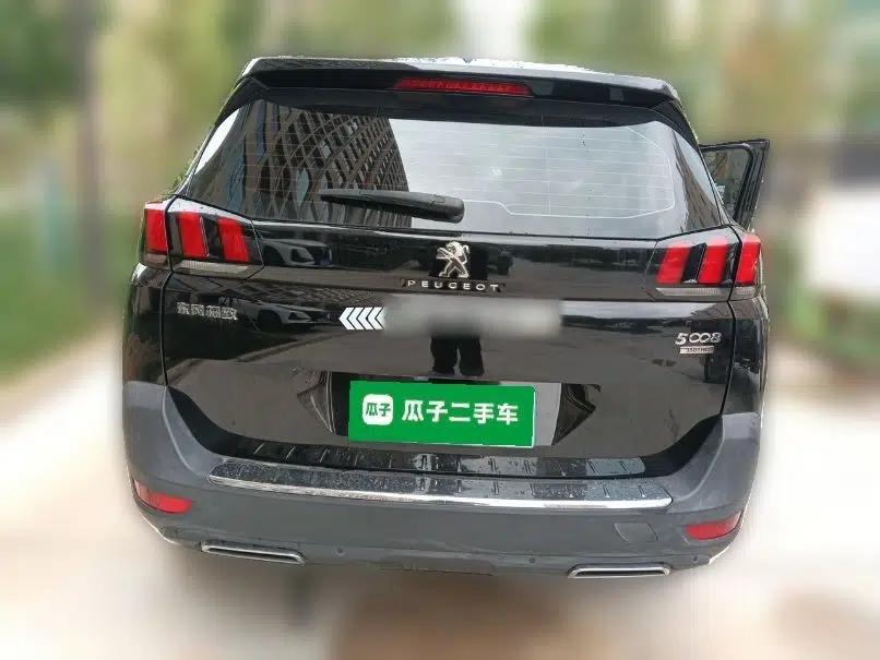 Peugeot 5008 2017 350THP 7-Seater Elite Edition — миниатюра 5