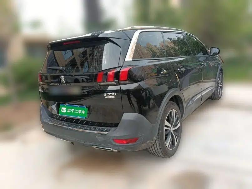 Peugeot 5008 2017 350THP 7-Seater Elite Edition — миниатюра 6