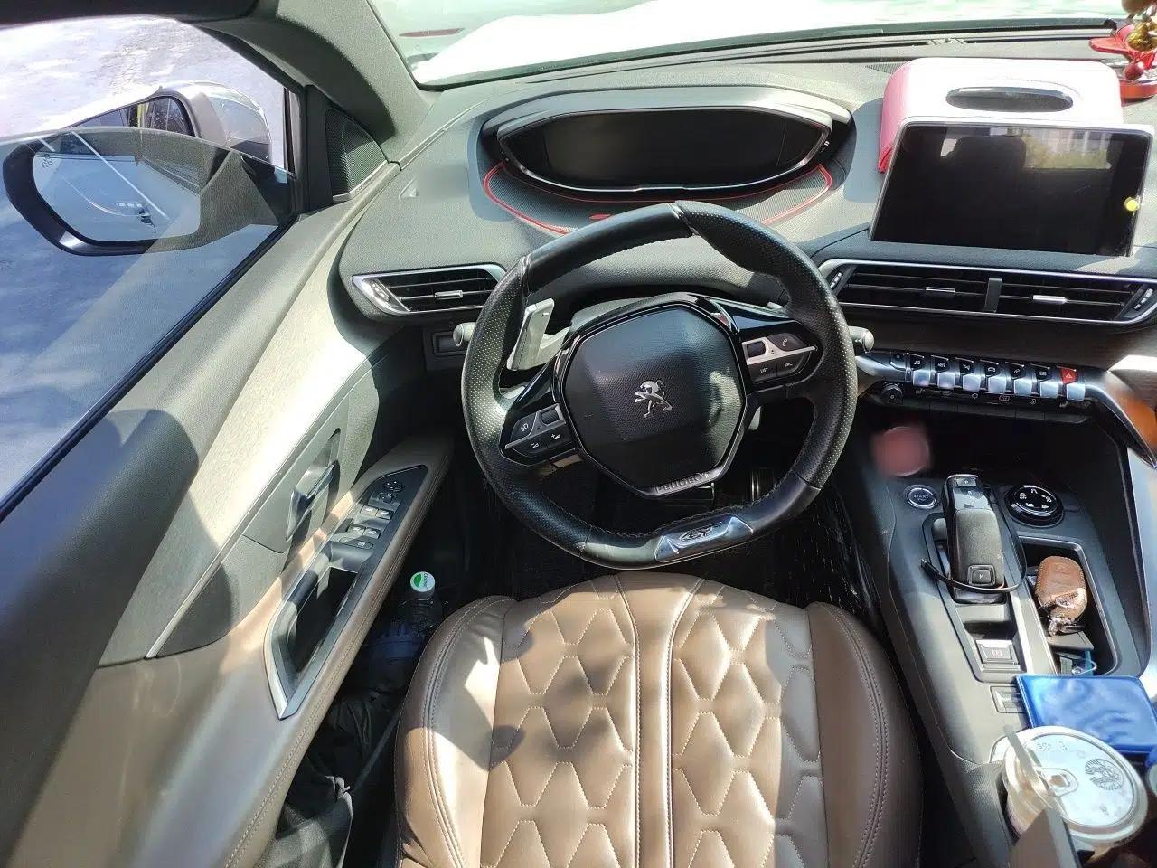 Peugeot 5008 2017 380THP 7-Seater Luxury GT Edition — миниатюра 11