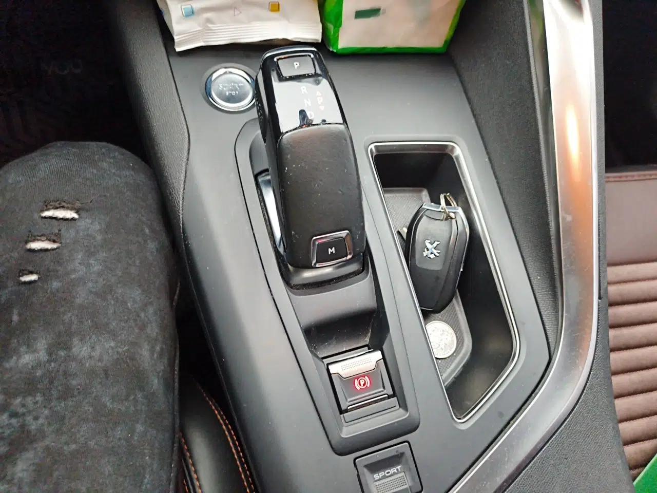 Peugeot 5008 2017 380THP 5-Seater Elite Edition — миниатюра 15