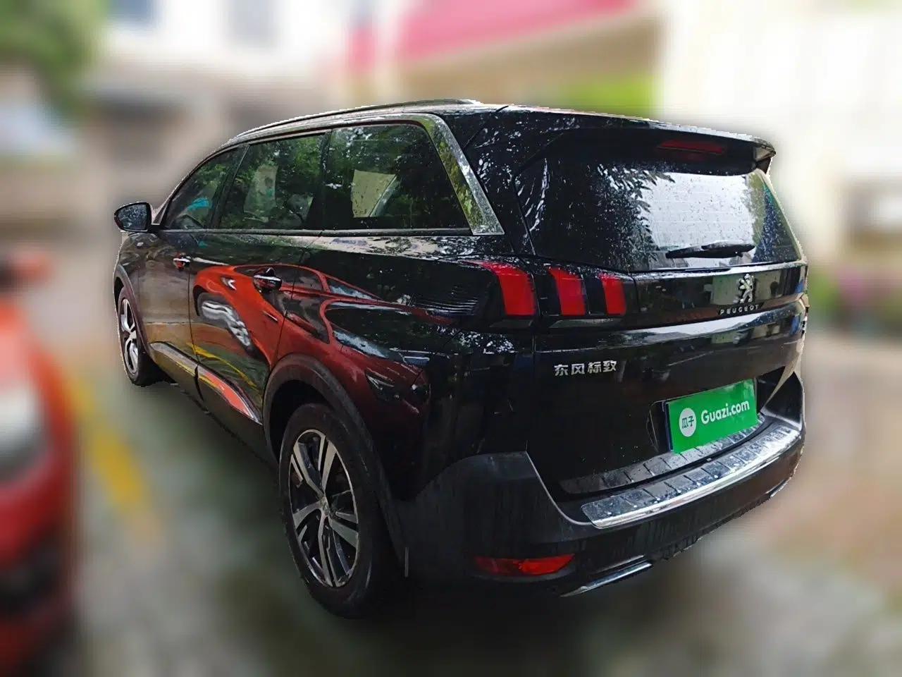 Peugeot 5008 2017 380THP 5-Seater Elite Edition — миниатюра 4