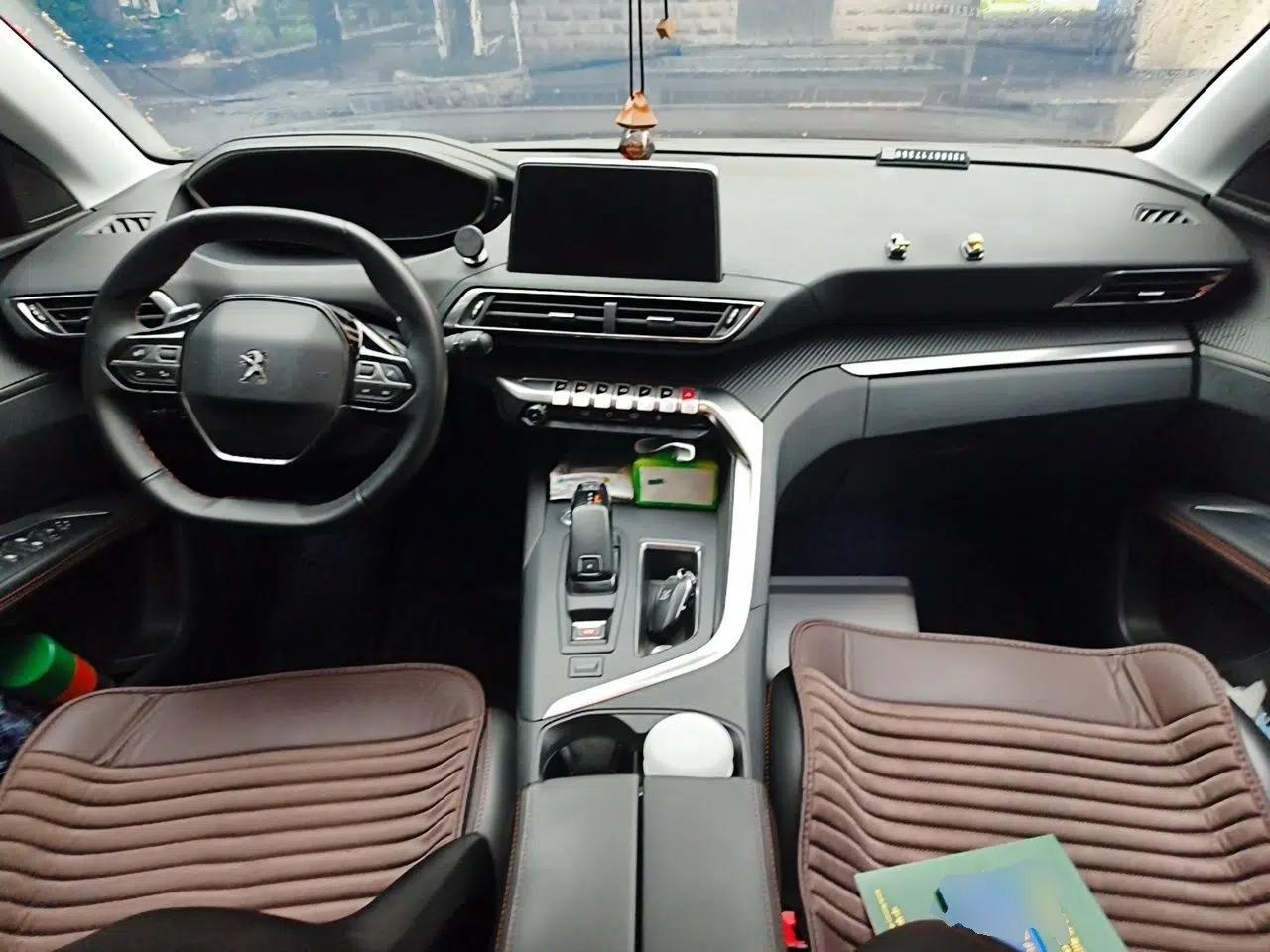 Peugeot 5008 2017 380THP 5-Seater Elite Edition — миниатюра 10