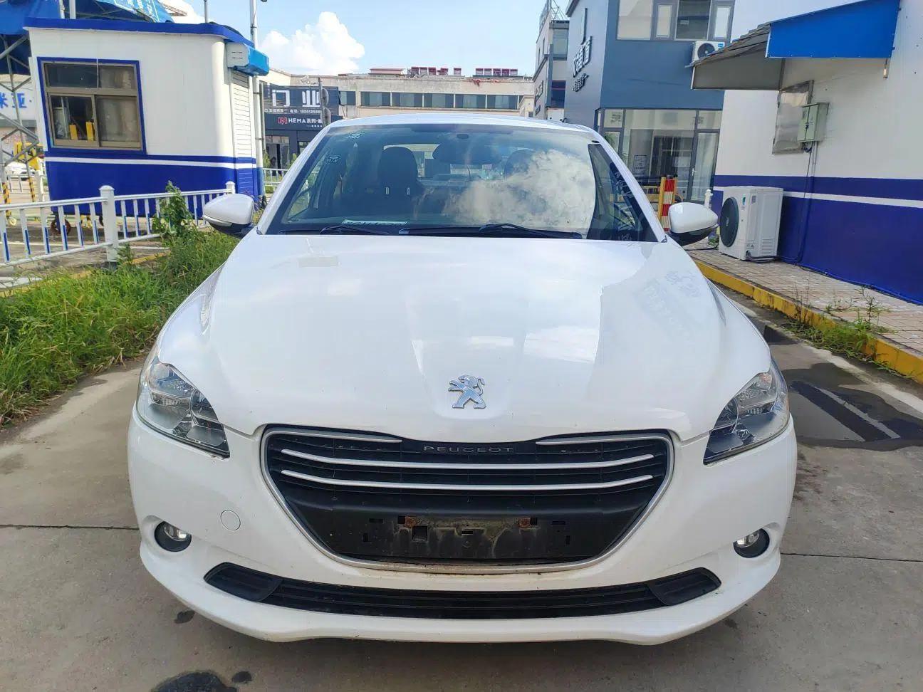 Peugeot 301 2014 1.6L Manual Comfort Edition — миниатюра 2