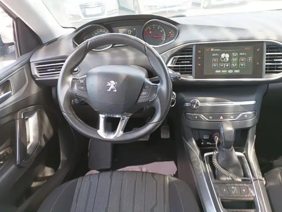 Peugeot 308S 2015 1.6T Automatic Jingchi Edition — миниатюра 13