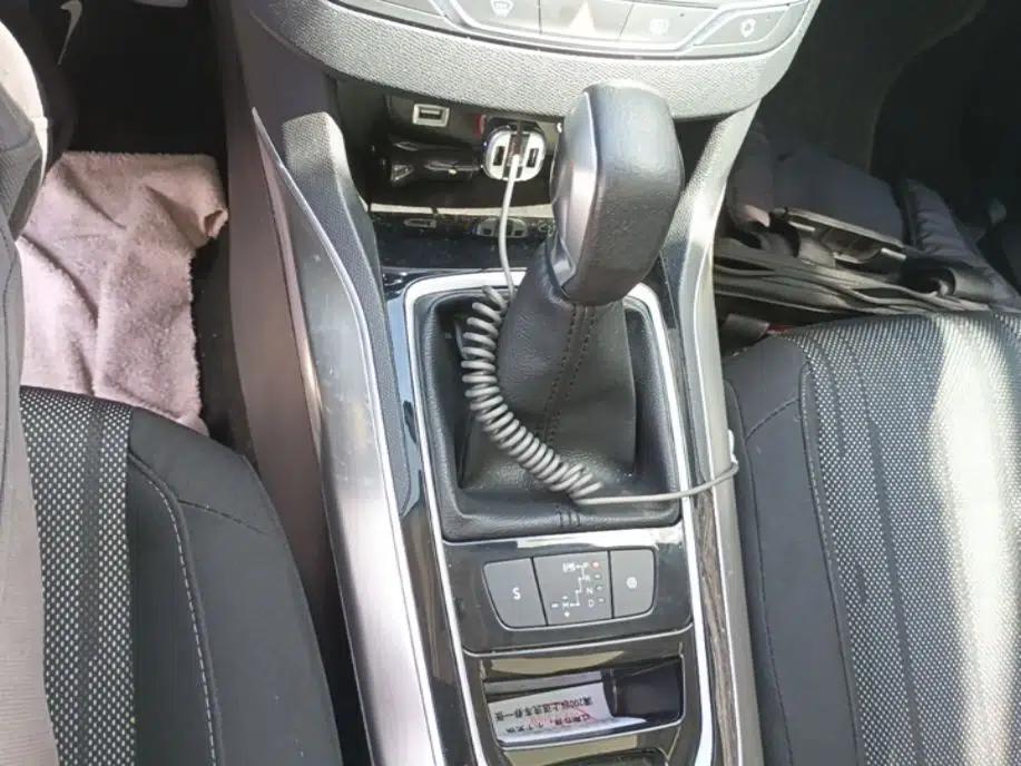 Peugeot 308S 2015 1.6T Automatic Jingchi Edition — миниатюра 16