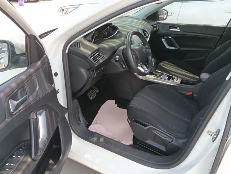 Peugeot 308S 2015 1.6T Automatic Jingchi Edition — миниатюра 18